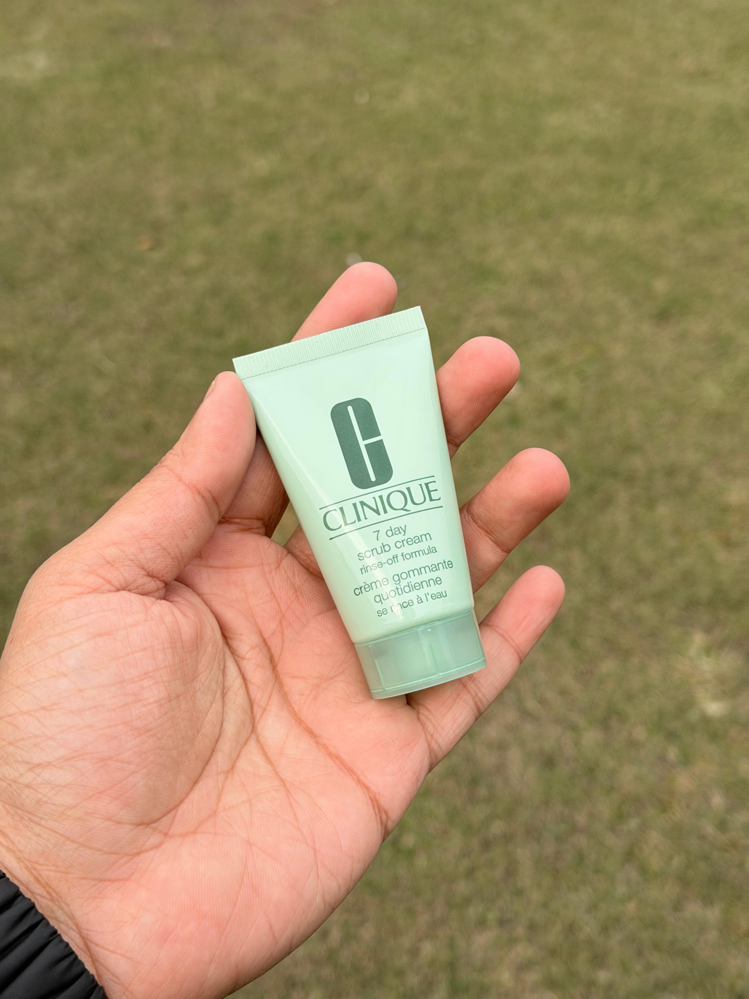 7 Day Scrub Cream Rinse Off Formula 30ml